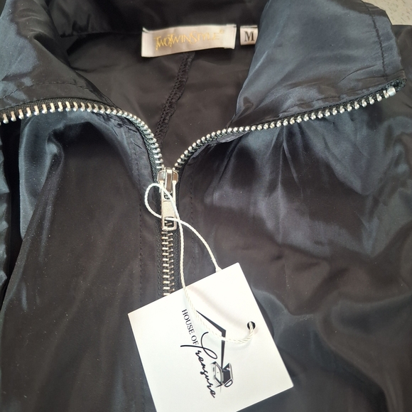 Elegant Black Utility Jacket for Women - Picture 6 of 6